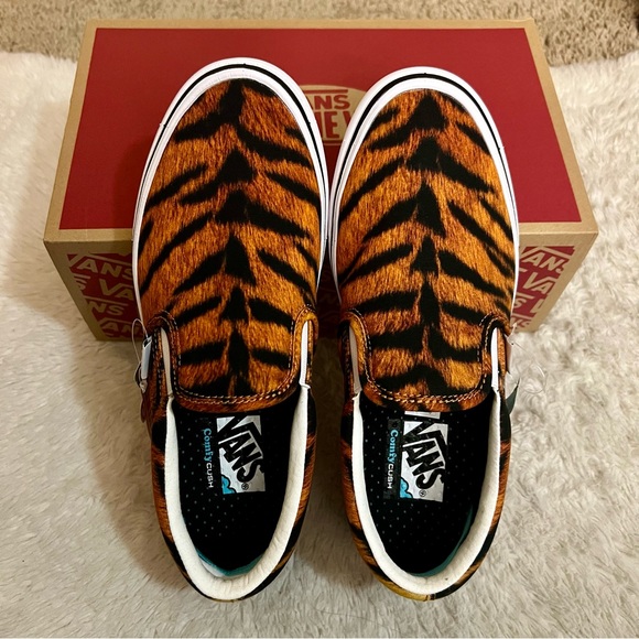 Vans Shoes - SOLD*** Vans Tiger Comfycush Slip-on